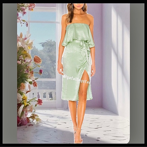 Lovers + Friends Dresses & Skirts - Lovers + Friends Mint Green Strapless Popover Dress